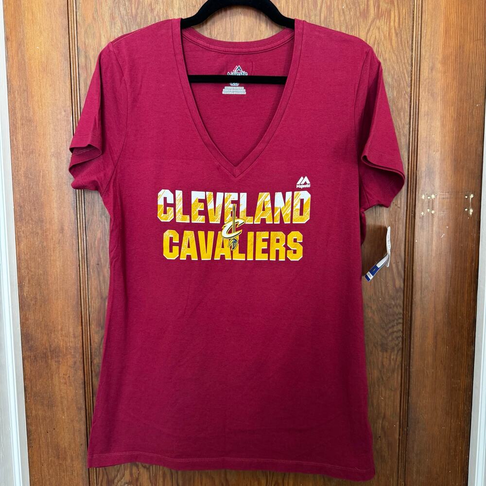 NWT Cleveland Cavaliers Cavs Women’s‎ Fan Gear Majestic Large